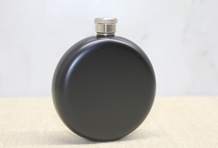 Yuvarlak Tekli Matara 5 Oz Siyah